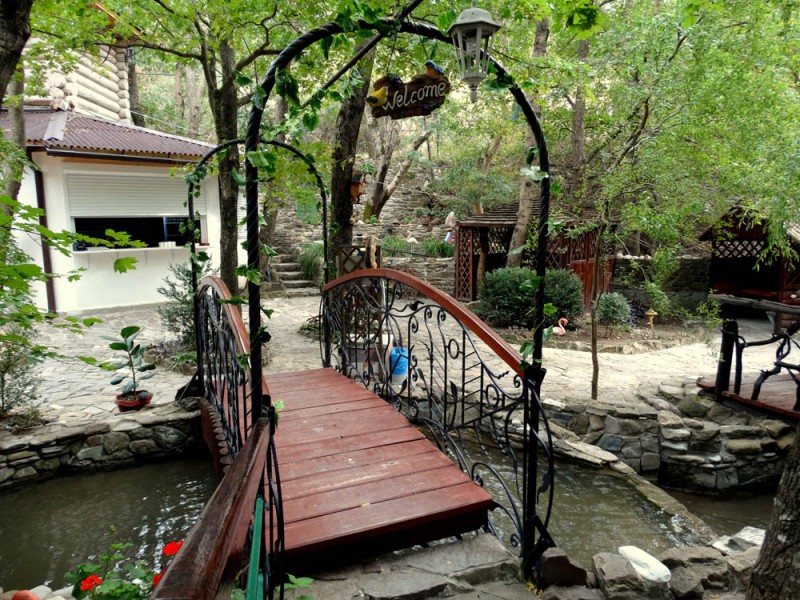 курень краснодар. станица черкасская петровский причал. казачий хутор краснодар ресторан. ресторан курень краснодар солнечный остров на реке кубань. казачий курень ресторан ейск.