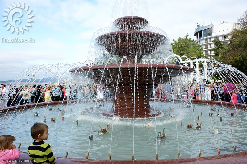 Новый фонтан в Геленджике